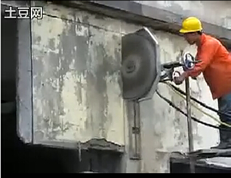 �����и���